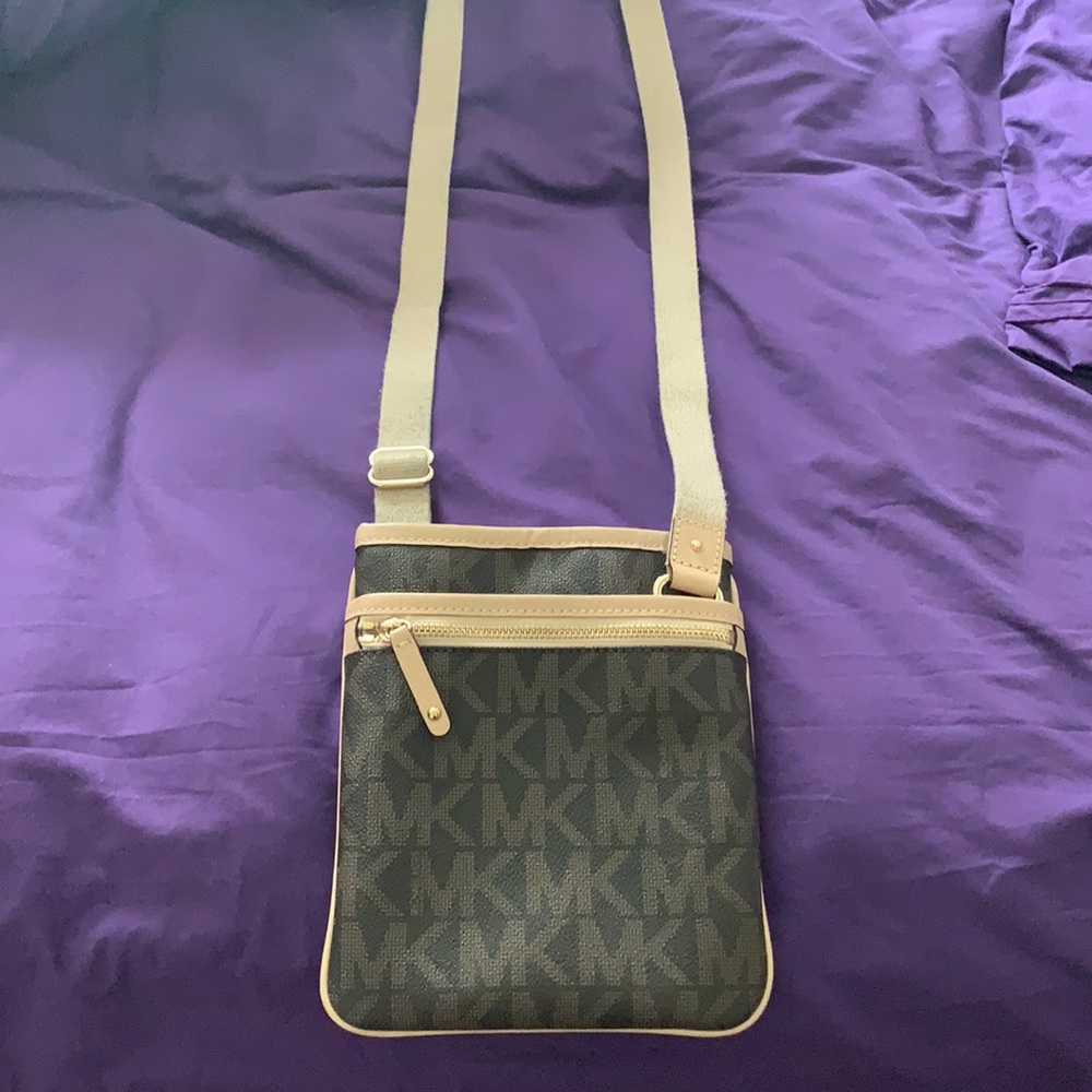 Michael Kors Jet Set Crossbody